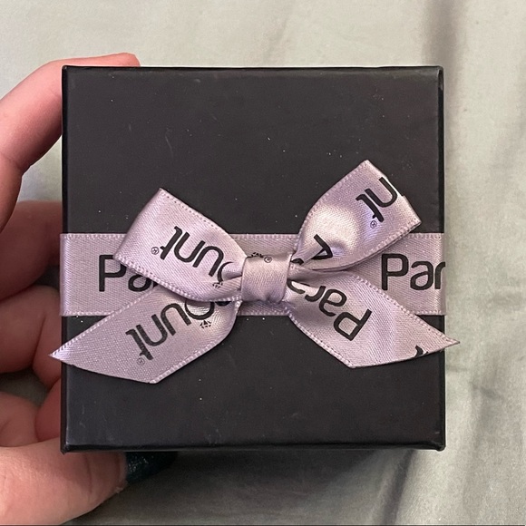 Paramount Ring - Picture 1 of 7